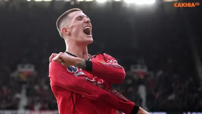 Benjamin Sesko càng đá càng hay trong màu áo Manchester United